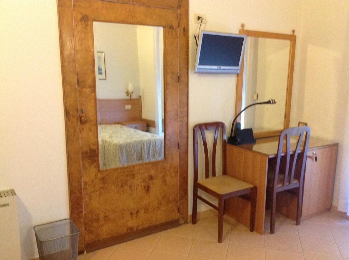 Hotel Castello Mesagne Chambre photo